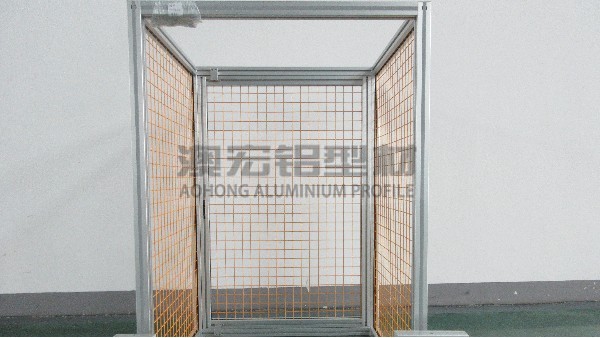 铝型材围栏：智能制造工厂专用安全防护应用方案