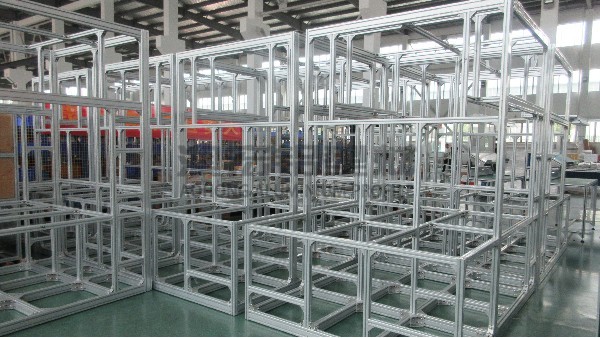 影响工业铝型材框架稳定性的核心因素