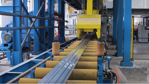 铝型材挤压成型技术如何推动现代轨道工业升级？