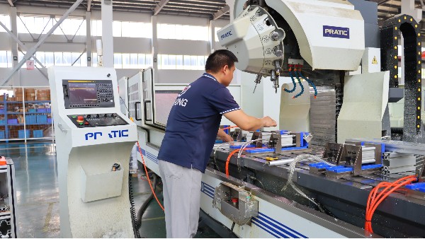 工业铝型材数字化定制：24小时极速响应的服务革新