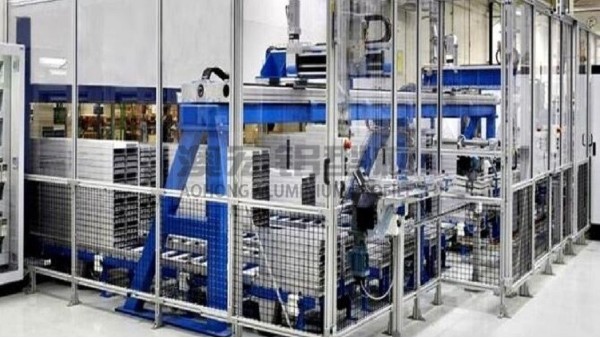 重塑工业安全边界：铝型材围栏何以成为行业新标杆？